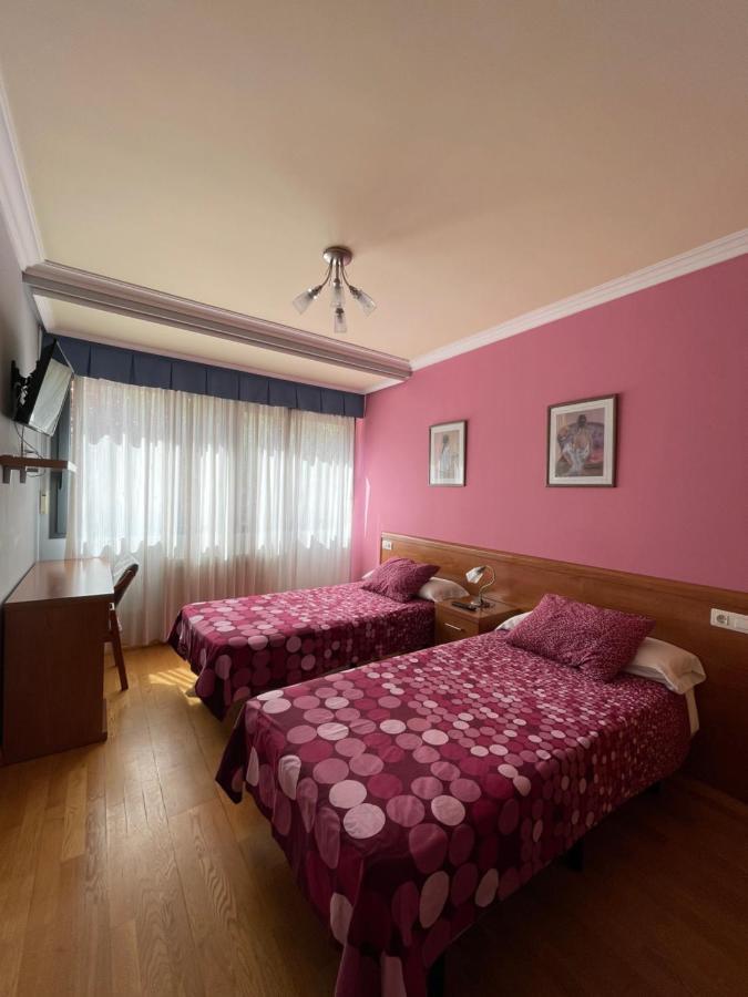 Hostal Santiago 2 Burgo Kültér fotó