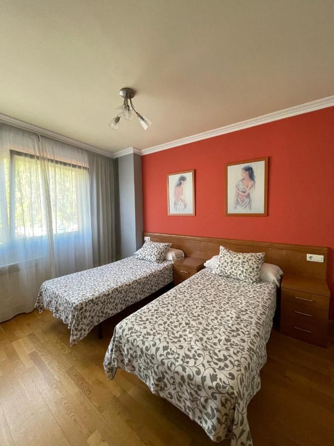 Hostal Santiago 2 Burgo Kültér fotó