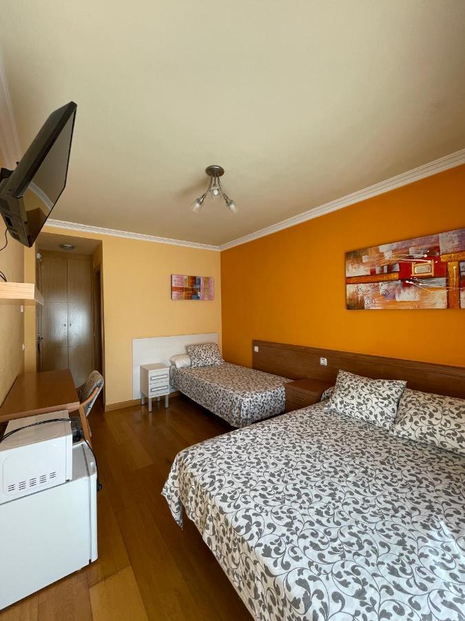 Hostal Santiago 2 Burgo Kültér fotó