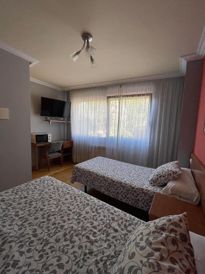 Hostal Santiago 2 Burgo Kültér fotó