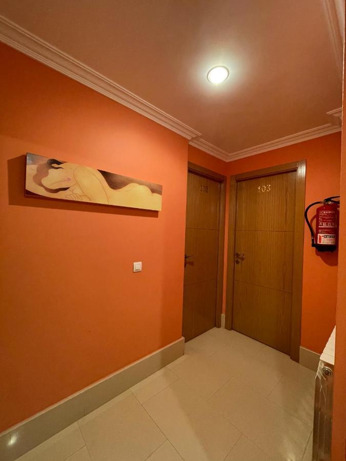 Hostal Santiago 2 Burgo Kültér fotó