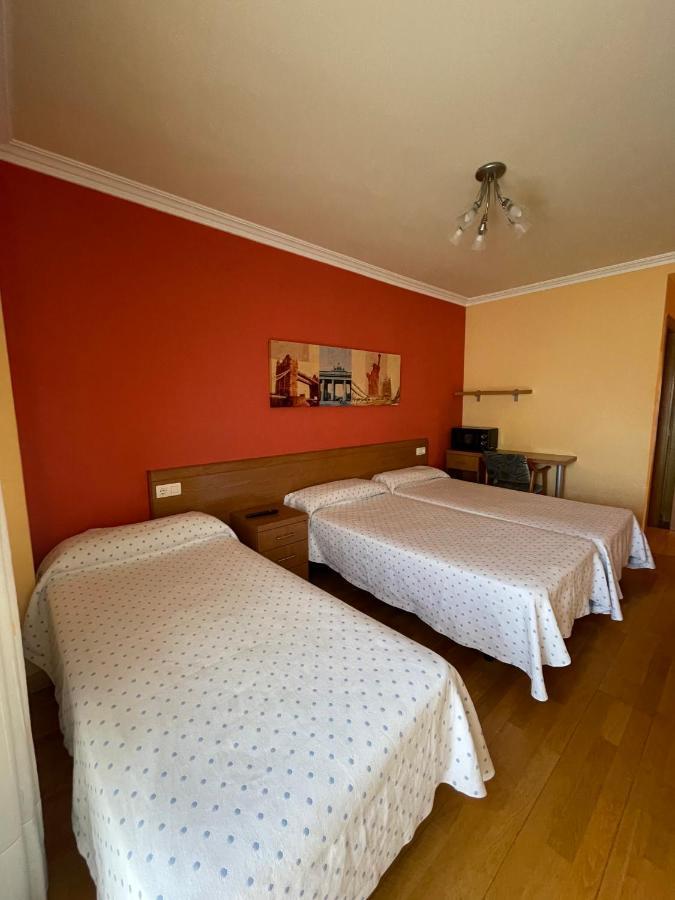 Hostal Santiago 2 Burgo Kültér fotó