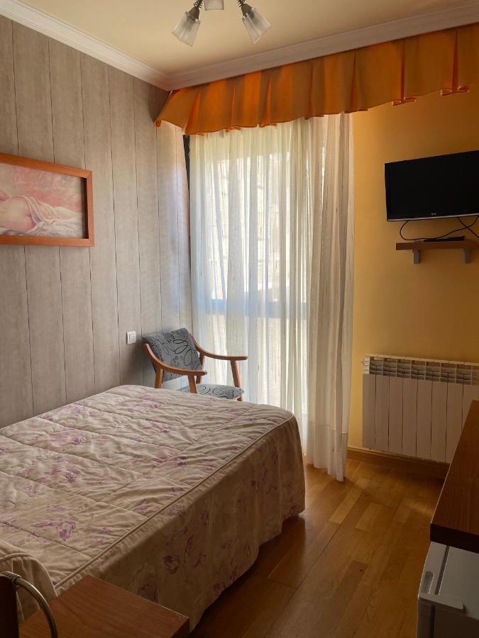 Hostal Santiago 2 Burgo Kültér fotó