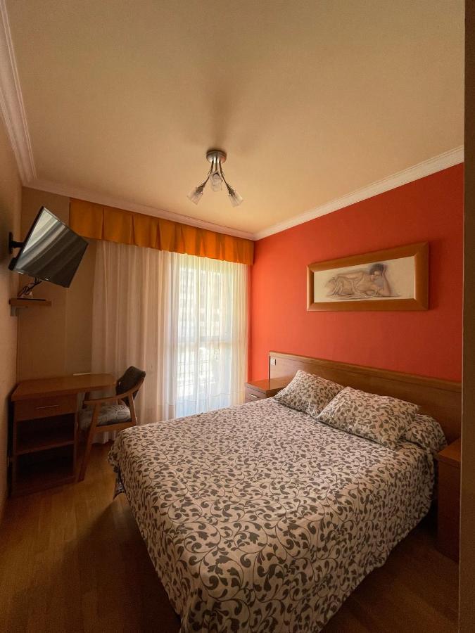 Hostal Santiago 2 Burgo Kültér fotó
