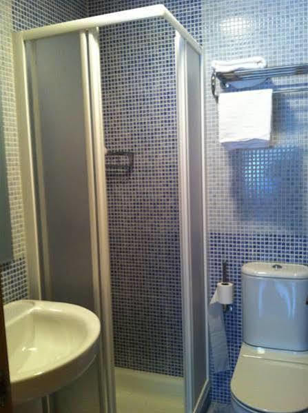 Hostal Santiago 2 Burgo Kültér fotó